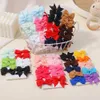 Hårtillbehör 10 Baby Ribbon Bow Clips Kawaii Mini Söt fast färg Satin Bucket Set Girl Sweet Wholesale D240513