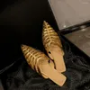 Hausschuhe Europäischer und amerikanischer Stil speicherte Flachboden Baotou für Frauen 2024 Sommer faule Schuhe Sandalen Frauen Frauen