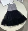 Top Girl Kleid Spitzenkinderkleider Größe 110-160 Baby Designer Rock Diamond Blumengürtel Design Kleinkindkleid Dez.10