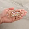 Hårklipp Trendiga blommakamklippstift Huvudband för kvinnor Prom Rhinestone Haircomb Bridal Weeding Accessories Smycken