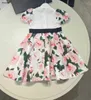 En iyi bebek etek ekleme tasarımı prenses elbise boyutu 110-160 cm çocuk tasarımcısı kıyafetler yaz yuvarlak boyun kızlar parti ddress 24tan