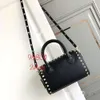 Fashion Single Spalla VOchee Designer di qualità Bag del modello Donna Woman Vallenteno Borse Stud Borse Rivet Borse Rock 2024 Crossbody New High 9eul