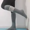 Donne calze di cotone sport a calzino lungo yoga anti-slip silicone dita pilates che smorzano di colore solido inverno mantieni bene la buona presa