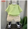Set di abbigliamento set di abbigliamento per bambini coreani set di abbigliamento estate per bambini e ragazzi abbigliamento per bambini t-shirt per abbigliamento da esterno+pantaloncini set a due pezzi 1-11y D240514