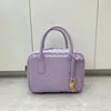 Tatil Tote Çanta Dokuma Çanta Kuzu Deri Deri Deri Crossbody Bag Omuz Çantaları Tasarımcı Lüks Çanta Üst Tutamak Çanta Intrecciato Fermuar Pirinç Finish Donanım