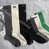 Frauen lässige Socken Lange Socken Hosiery Desgienr atmungsable Sportsock Brandbrief Stricksocke
