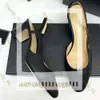 Mots de créateurs chanells sandale monolithes en cuir brossé chaussures de femmes slip on femmes oxford chunky luxurys more