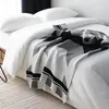 ブランケットノルディックスタイルのジオメトリニットシンプルシングル黒と白の灰色の毛布ソファカバーリビングルームエアコンスロー