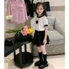 İki parçalı elbise kız elbise denim etek zhongdatong prenses 2024 set tişört yaz elbise kısa kollu sundress çocuk 240513