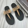 Designer Slippers Leer Zomer Sandaal Slippers voor damesglaasjes Outparty Lisure Vakant Glaasjes strand slippers Slippers Flat echte schoenengroottes EUR 35-42