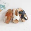 صندل Unishuni Toddler Girls Leather Sandals Baby Shoes Summer Beach Shoes for Basic Cross Strap Sandals D240515