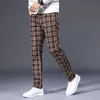 Pantalon pour hommes de haute qualité Pantalon décontracté 98% Coton Stretch Classic Classic Slim Fit Male grande taille 40 42 6 Modèle Y240514