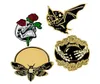 Broches broches hoseng 4pcs bat bee crâne cristal balle vintage punk broche cadeau halloween pour amis