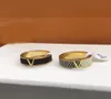 Lyxdesigner 2021 New Men039S eller Women039S Leather Ring 18K Gold Plated Par Party Wedding Jewelry2411570