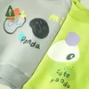 Pullover Amila Baby Hoodie 2023 Vinter Ny flerfärgad ullpanda -mönster Reflekterande tryck varma babykläder240502