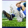 Novo bota de futebol solado com bota de futebol com mandarim colorir pregos longos unhas quebradas cimento cola de cola de cola de futebol bota de futebol