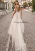 Berta 2019 Vestidos de novia de playa Ilusión V Neck Lace Appliques Vestidos de novia Side Tul Tulle Diseñador A-Línea Vestidos de novia de línea A