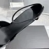 Womandress Schuhe berühmte Designer Heels Pumpe 9 cm Stiletto Absatz Sandalen Quadratkristall Sandale Abendbetriebsschuhe Patent Leder Hochzeitsschuhe Top Spiegel Qualität Qualität