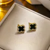 Enkel mode Lucky Clover örhängen 925 Silverpläterad butik Designer Ear Stud Fashion Shining Diamond Charm Design Earrings Spring New Love Gift Jewelry