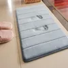 Badmattor Hushållens matta Korallfleece matta vattenabsorption Nonslip tjock absorberande tvättbar matta toalett golv badrum