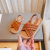Sandaler Kvinnors Casual Shoes Womens Casual Shoes Soft Soled Womens Slippers Retro Beach Shoes Womens Slippers D240515