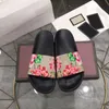 Designer Slippers Italy Sandals Paris New Rubber Slides Floral Brocade Flat Bottoms Flip Flops Mens Womens Fashion Striped Beach Sandal