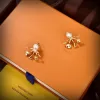 Varumärkesbrev Stud Gold Earring Desigenr For Women Fashion Designer Jewelry V Pearl Flower Earings Ladies Wedding Earrings Designers Woman Ear Studs