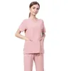Andningsbara och snabbtorkande shortsleeve sjuksköterska uniform uppsättning för läkare och kirurger perfekt för sommaren lämplig för skönhetssalonger 240506