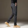Męskie spodnie Wysokiej jakości Pinstripe Casual Spodnie Męscy bawełniany rozciąganie moda Busines