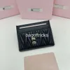 Titulares de cartas de grife feminino mini carteira moda de couro genuíno luxuoso luxuoso ovelha de moeda de bolso de bolso de bolso de bolso novo cartões de crédito 4 colorido