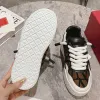 One Stud Low Top Sneaker 2023 Catwalk Women Designer Shoes Fondant 3D Gummitjock Sole Screen Print Logo Nappa Leather Mens Sneakers Womens Casual Shoes 35-45