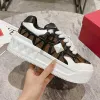 One Stud Low Top Sneaker 2023 Catwalk Women Designer Shoes Fondant 3D Gummitjock Sole Screen Print Logo Nappa Leather Mens Sneakers Womens Casual Shoes 35-45