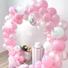 Parti Dekorasyonu Pembe Balon Çelenk Kemeri Kiti, Kızların Doğum Günü Sevgililer Günü Süslemeleri için uygun 3D renkli kelebekler dahil