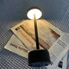 Tafellampen I-vormige bureaustamp omgeving oplaad USB LED TAK LAMP VOOR LIDE ROOM SLAAPKAMER MODERNE CREATIEVE PAINT ELECROPLATING NACHTLICHT