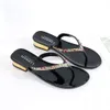 Slipper Beach Shoe Fashion Summer Letni Kapcie klapki z krysztelarstwem Kobiety Sandały Sandały Buty swobodne H83P# 646 S DA5A