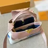 24SS Women Mini Totes Torby skórzane kapicyny wytłaczane torebki kwiatowe luksusowe projektanci szeward crossbody messenger panie torebka podróżna