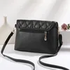 Lingge Saddle Bag 2023 New Middle-aged Mother Bag Fashion Trend Bridal Wedding Bag Single Shoulder Crossbody Small Bag