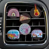 Interiördekorationer fredstema 26 Cartoon Car Air Vent Clip Clips Freshener Outlet Accessories for Office Home Per Conditioner Drop Otrmm