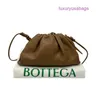 Autentyczny designerski torebki damskie torebka chmur fold bottegavvenet torebek ponad 17000 98 Baodie Strona główna Mini Cloud Bag w woreczku karmelowy