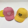 CAPS HATS Letter Brodery Kids Baseball Cap Korean Boy Girl Outdoor Visirs Solid Color Children Peaked Hat Cotton Baby Duck Tongue Caps Y240514