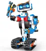 男の子向けのロボットビルディングおもちゃ、、リモートアプリ制御エンジニアリング学習教育コーディングDIYビルディングキット充電式ロボット（635個）