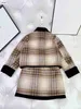 Top Girl Dresses Designer Signhit Skirt Tracksuits inverno in lana inverno due pezzi set di dimensioni 110-160 cappotto per bambini e gonna corta Dec05