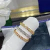Anneau de marque européen Luxury Full Diamond Zircon Ring en nid d'abeille de créateur Anneau de mariage Platation Placing 18k Rague en or bijoux