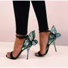 Kvinnor av hög kvalitet Sandaler Design Butterfly Heels utsökta vackra vingskor Kvinnlig bankettparty klänning Sandal Deign Heel Exquiite Shoe Dre 428 D FC38