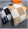 Topp Luxury Letter Pillow Case Cashmere Designer Kuddevävd vävd Jacquard Custom Cushion Cover Soffa Wool Cover Heat Home Textiles Bed 45x45cm 65x65cm