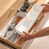 Kök lagringsplastlåda med avdelare Justerbara längdlådor Separatorer Organiserare för kläder och kontor