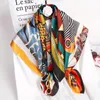 Donne 100% Sciarpa quadrata di seta reale per regalo Hangzhou puro seta neckcarf avvolge il giorno di Natale delle sciarpe di seta quadrata Bandanas 240515
