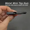 1: 3 G17 Modelo de pistola de juguete de metal Mini Mini Keychain Shell Eyection Pistol Pistol Fidgets Juguete Regalos de colección impresionantes para niños Regalo de cumpleaños de lujo portátil para adultos
