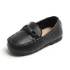 Sapato de couro para meninos preto branco para festa escolar Casamentos para crianças SLAPELA DE MOLOS PODOS SOME