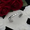 Urok Bangle Top Quality Men Men luksusowa marka C-litera otwierająca bransoletka Znakomite miłośnicy ślubu Prezent Bransolet